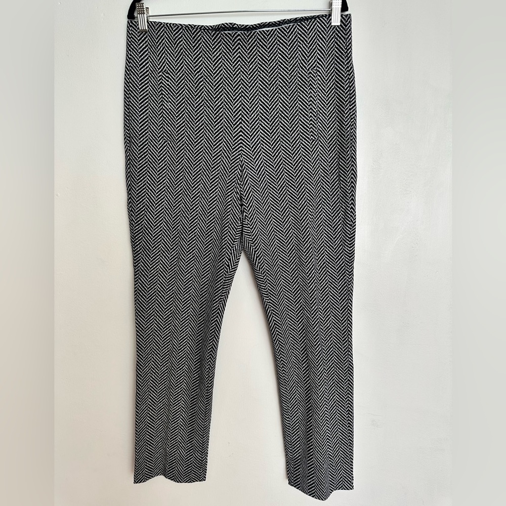 Chicos 1.5 Pull On Pants Herringbone Black White Stretchy Ankle